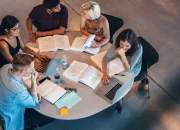 Cara Jitu Atur Waktu Kuliah, Organisasi, dan Kehidupan Sosial