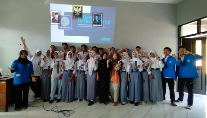 Mahasiswa Universitas BSI Kampus Purwokerto Sukses Gelar Pelatihan Business Intelligence di SMK Politeknik YP3I Banyumas