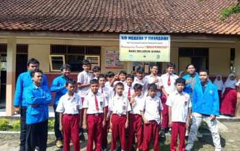 mahasiswa purwokerto melaksanakan kegiatan tugas pkm di sd negeri 2 Rejasari