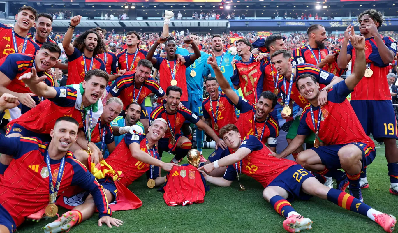 Spanyol menjadi juara terbaru dalam Daftar Juara Piala Dunia