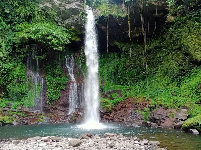 Curug Telu Baturraden