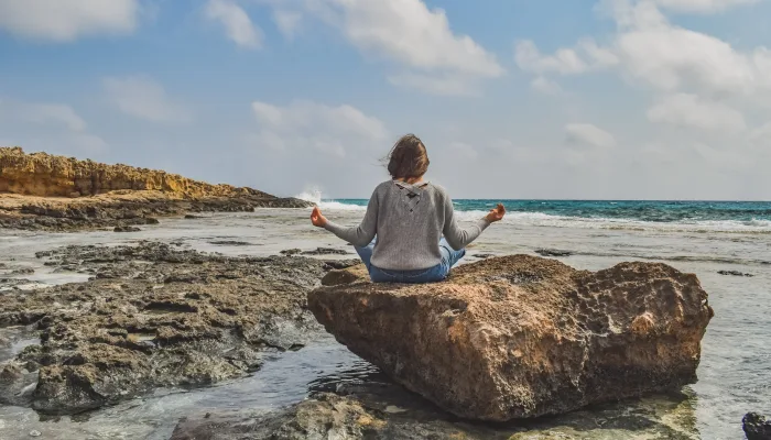 Mindful Living: Cara Menjalani Hidup dengan Lebih Sadar dan Tenang