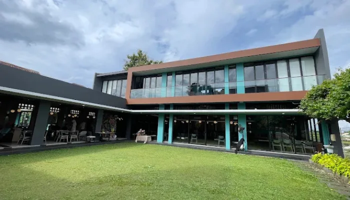 Tempat makan di Purwokerto - Table Nine Resto