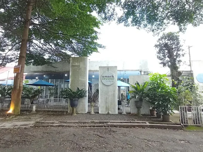 Tempat makan di Purwokerto - Umaeh Inyong Resto