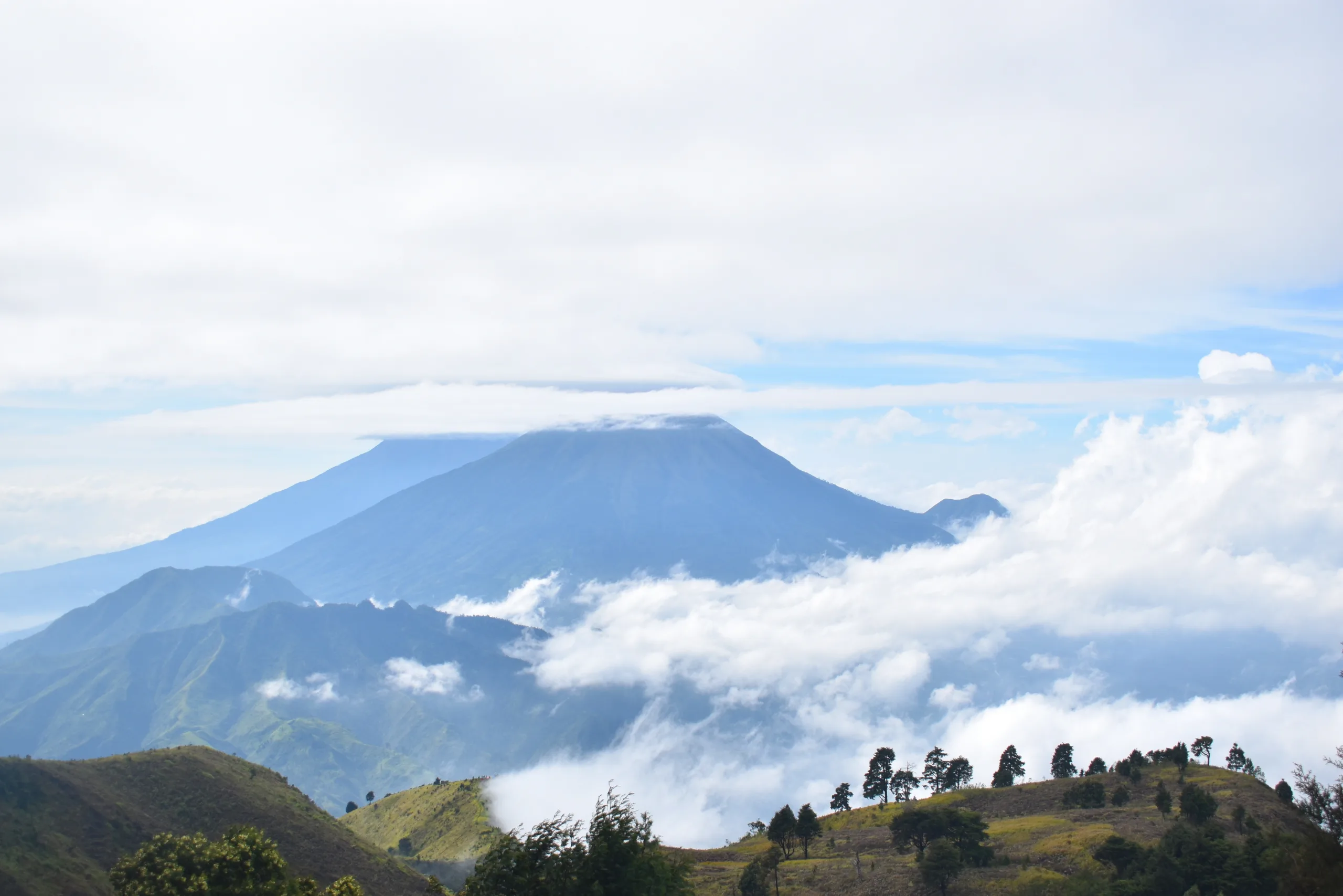negara dengan gunung berapi terbanyak