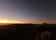 Kebakaran Gunung Bromo Meluas, Wisata Ditutup Total hingga Api Padam
