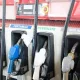 Papan informasi harga BBM Pertamina terbaru di SPBU pada 1 Agustus 2026 yang menunjukkan penurunan harga Pertamax menjadi Rp15.950 per liter.