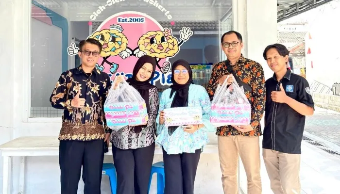 Usia Bukan Penghalang! Kisah Retno Utami Kuliah Sambil Bekerja hingga Bertekad Lanjut S2 di Universitas BSI
