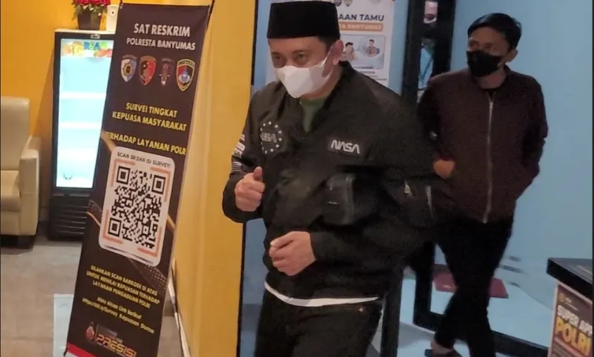 KPK periksa pejabat Unsoed di Mapolresta Banyumas