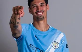 Al Qadsiah Tawar Tijjani Reijnders Rp1 Triliun, Masa Depannya di Man City Jadi Sorotan
