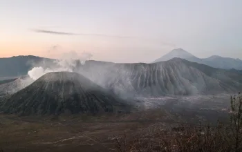 Gunung Bromo dibuka lagi setelah kebakaran