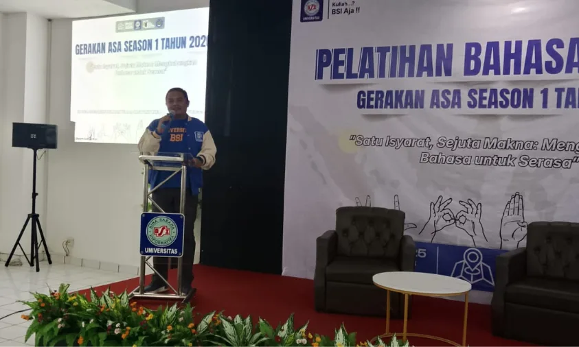 sambutan kepala kampus ubsi purwokerto dalam acara pelatihan bahasa isyarat gerakan asa season 1 tahun 2026