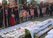 UHC Banyumas Disorot, Warga Desak Jaminan Kesehatan Aktif